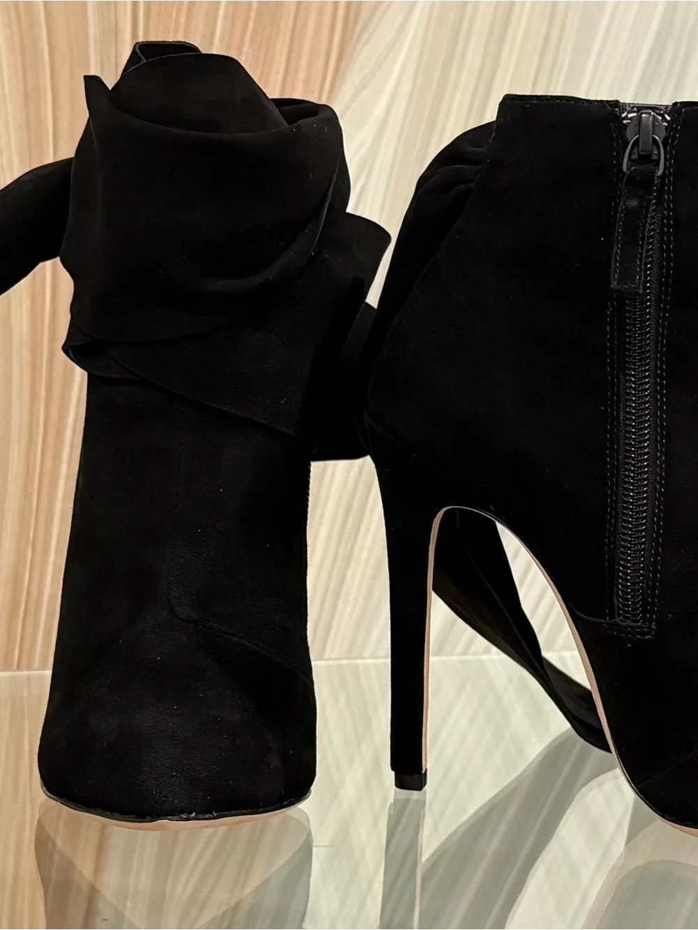 Aminah Abdul Jillil elegant black